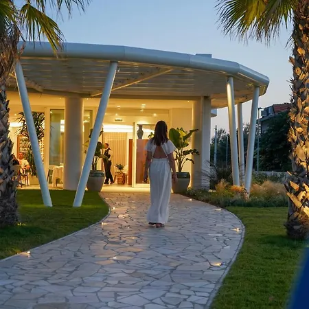 Blu Hotel 4*
